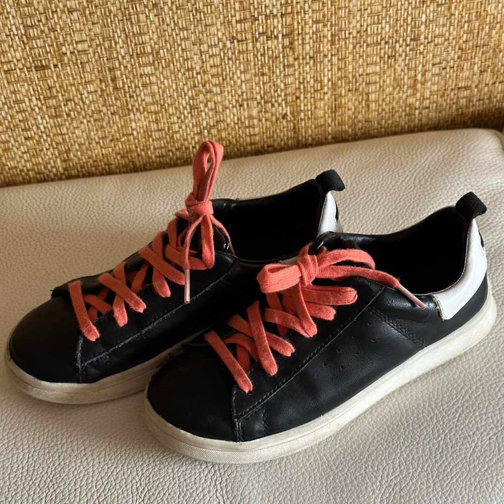 DIESEL Boys/Girls Leather Shoes. Size US 1.5, EUR 33 Made in Vietnam